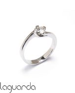 18K white gold solitaire with natural diamonds