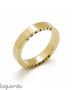 Wedding ring with yellow gold